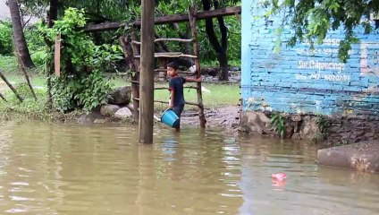 Turistas ilhados em Acapulco no México
