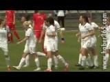 Kadın Futbolcudan Müthiş Aşırtma Golü