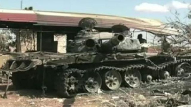 Syrian rebels capture Hama checkpoints