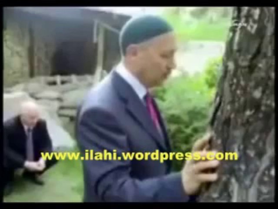 Iskilipli Atif'in Mezarinin Tasinmasinin Görüntüleri! -Video