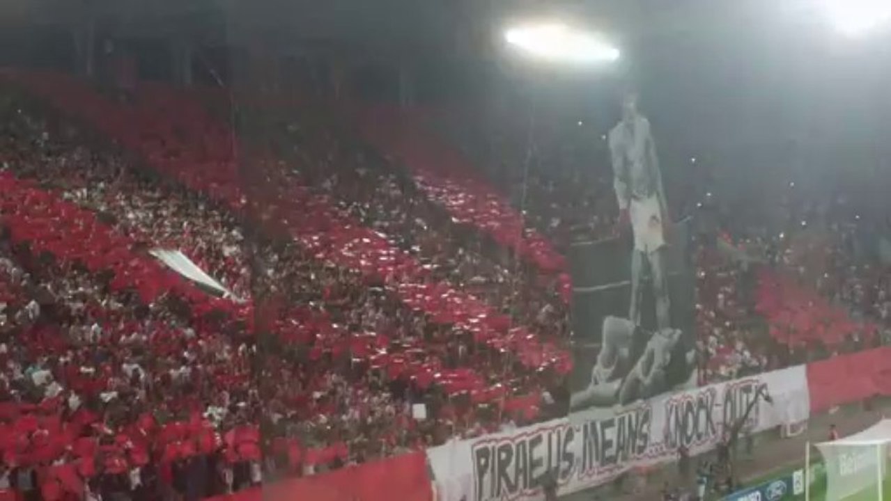 Το εκπληκτικό κορεό της Θύρας 7 μέσα από το "Γεώργιος Καραϊσκάκης"