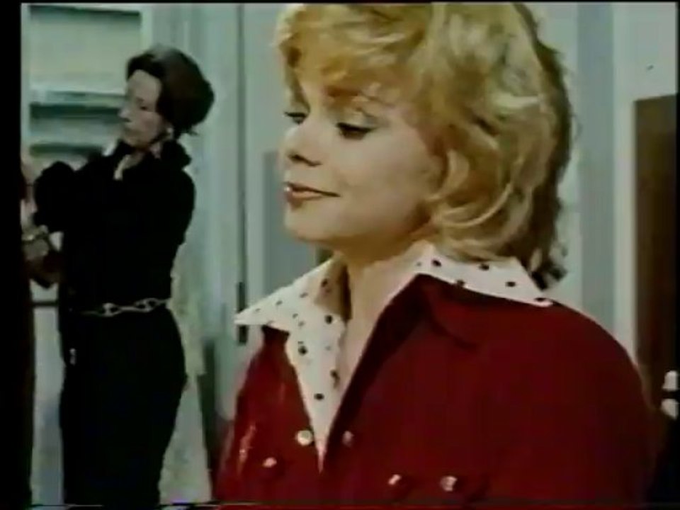 The Crimes of the Black Cat (1972) Eeeek! A basket!