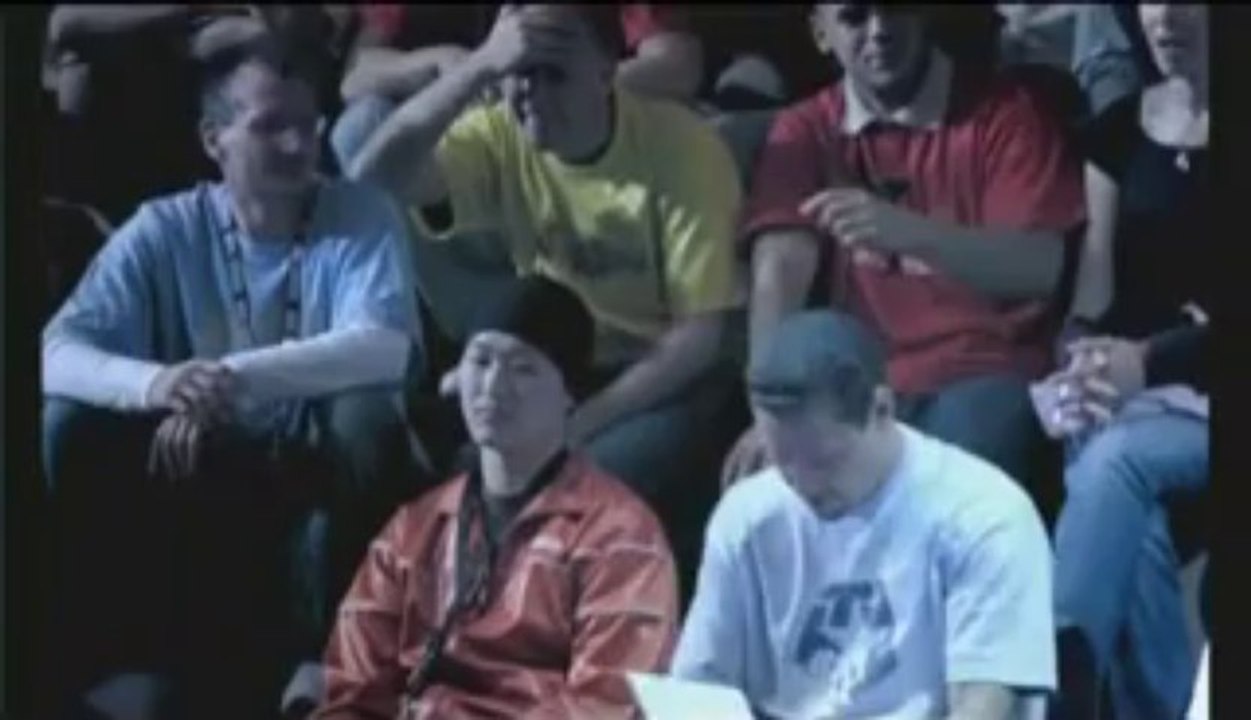 (HD) Lilou vs Omar   Red Bull BC One 2005  V Furacão 2000