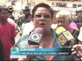 Reclusos y familiares aún esperan que ministra Varela llegue a la cárcel de Sabaneta para atender sus exigencias