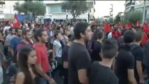 Nuovi scontri in Grecia dopo l'uccisione del rapper...