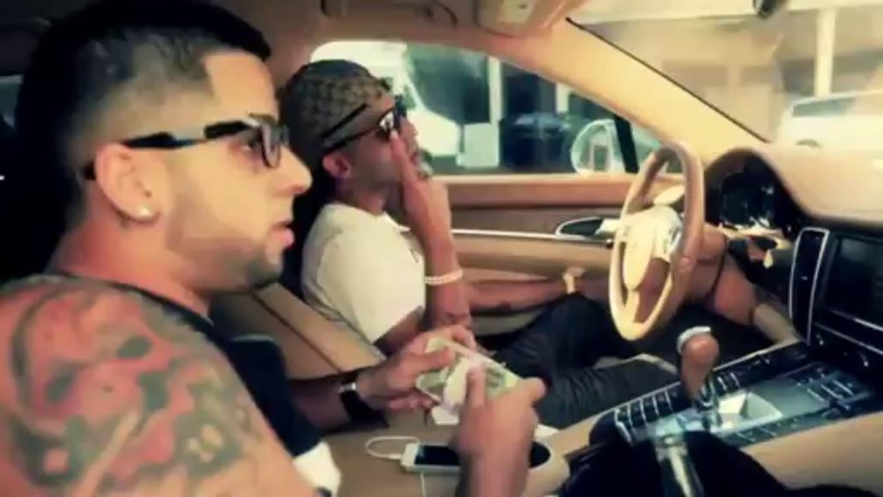 Farruko Ft. Arcangel - Mi Vida No Va A Cambiar [Official Music Video]