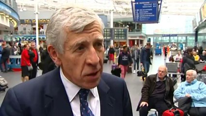 Jack Straw questions delays over 'plebgate' inquiry
