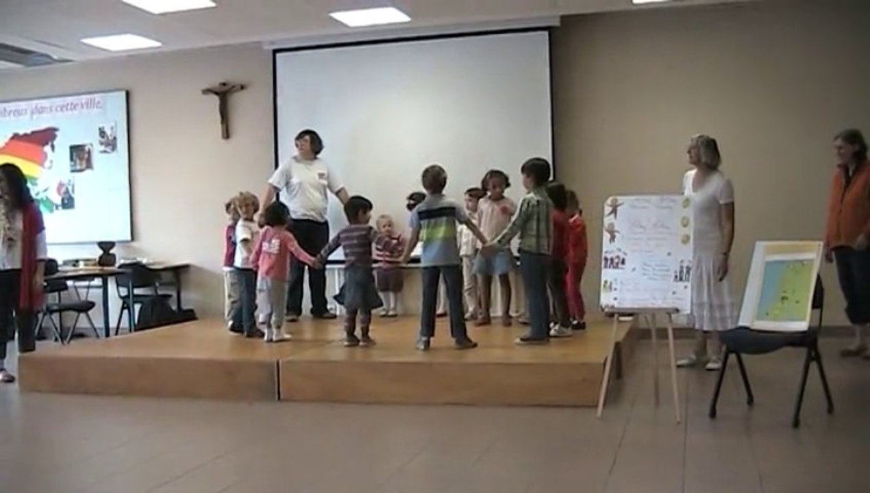 Fête de la paroisse du 15/09/2013 : les paroissiens se mettent en scène (2)