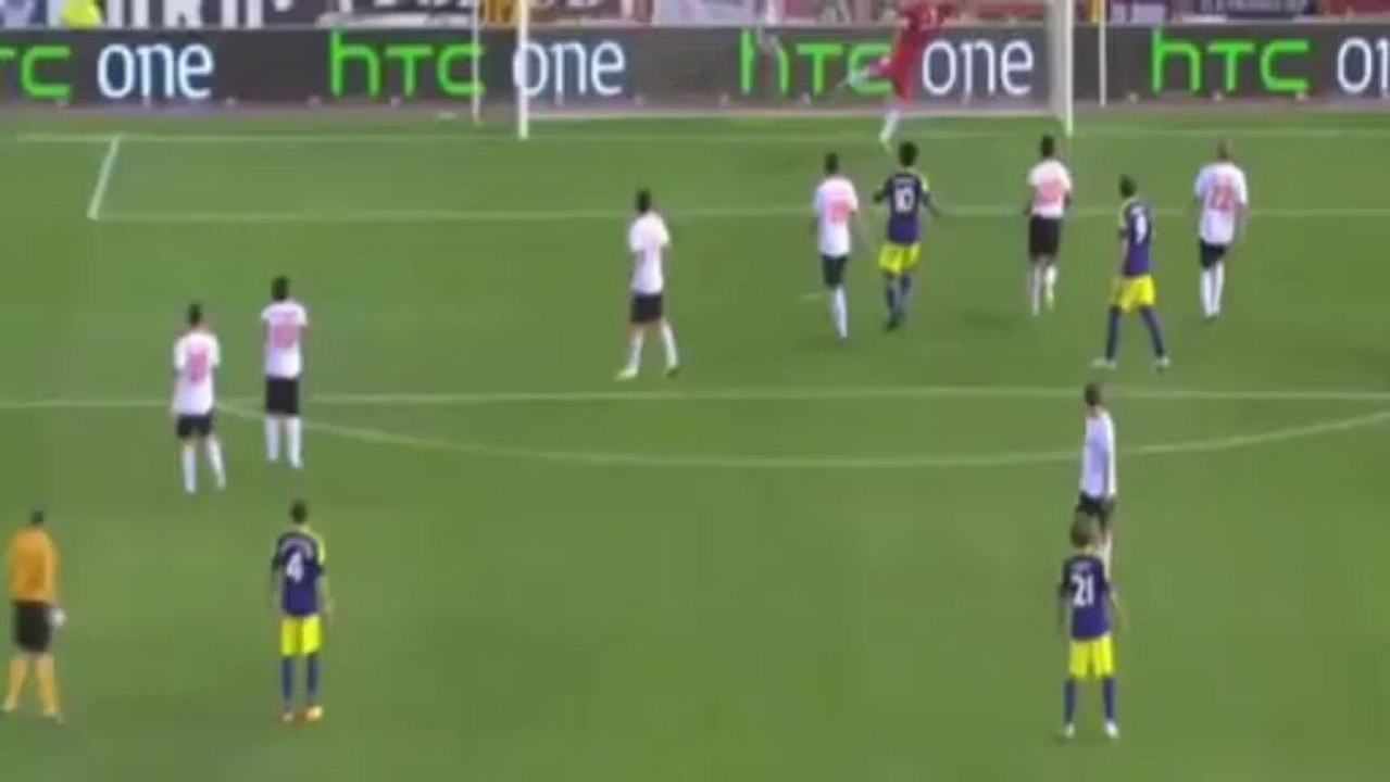 Jonathan De Guzman Fantastic Free Kick Goal ~ Valencia vs Swansea 0-3 HD
