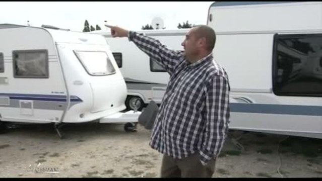 Les gens du voyage à la place de l'Europe (Morangis)