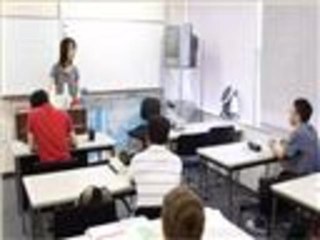 اليابان تدعو الجامعات لزيادة عدد طلابها الأجانب