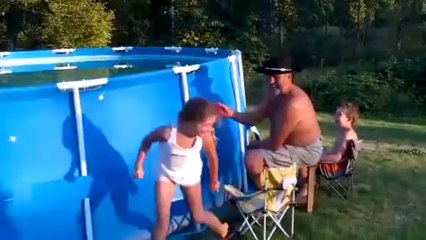 Vider une piscine en 1 seconde