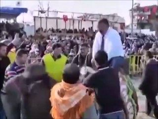 Yusuf Çaylı'nın Deve İle İmtihanı! (Fethiye Deve Güreşleri)