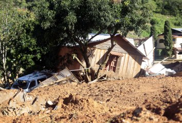 Glissement de terrain meurtrier au Mexique