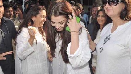 Why Was Aishwarya Rai Happy At Madhuri Dixit's Father's Prayer Meet ?