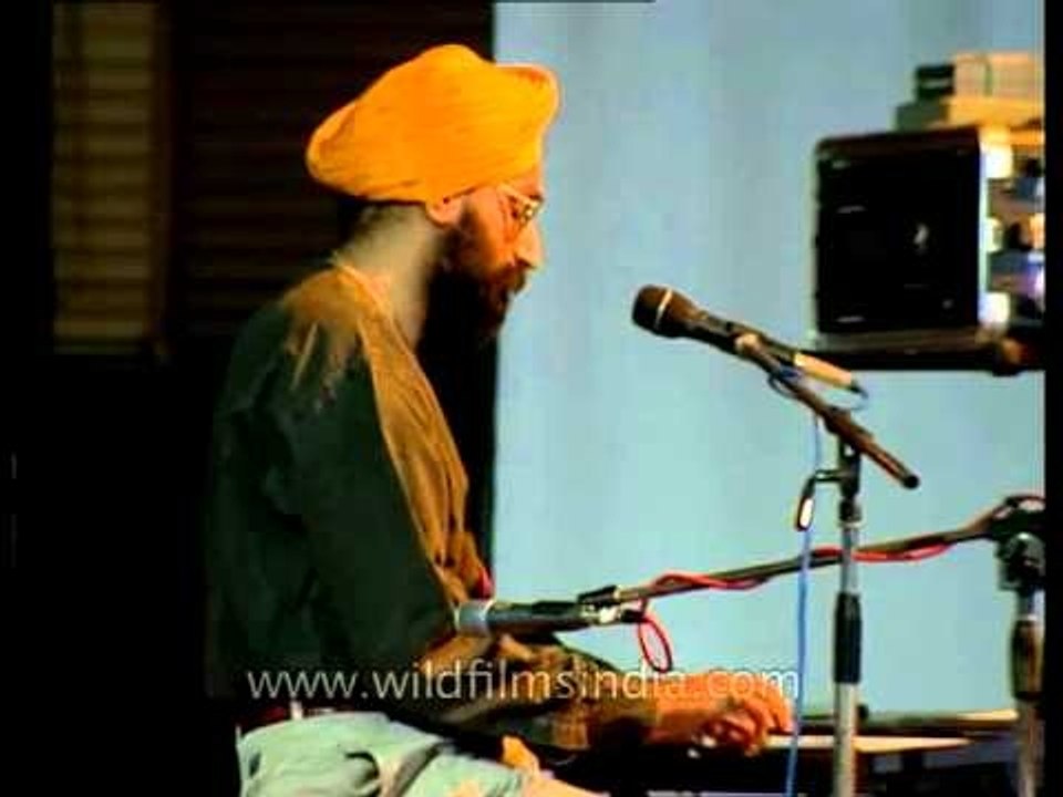 'Urban Folk' artiste Susmit Bose impresses his audience