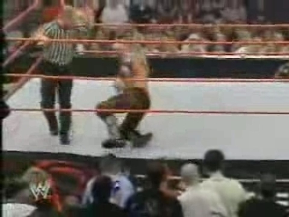 WWE Vengeance 2005 - Kane vs. Edge