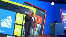 Nokia-Microsoft, vince Elop. Milioni di euro per il...