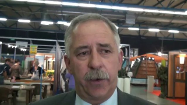 André Villiers se fâche à la foire d'Auxerre : Guy Férez lui répond