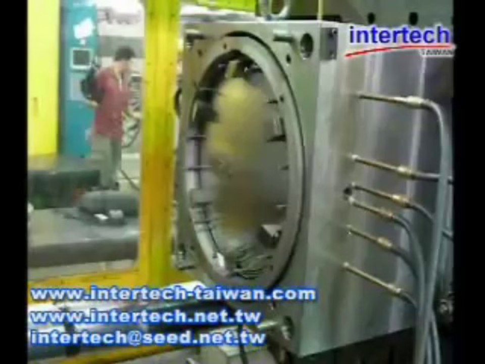 Taiwan mold maker (1)