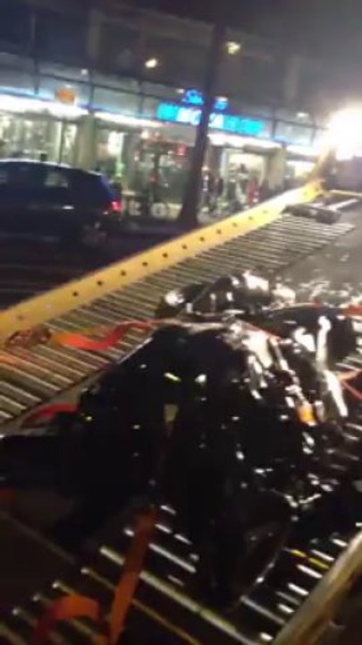 Köln Ringe gesperrt: Motorrad fahrer bei Unfall schwer verletzt