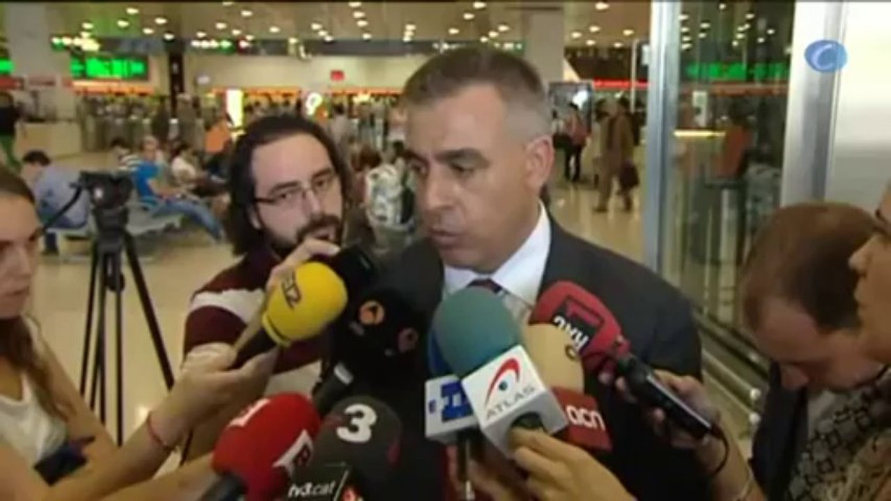 Veintidós pasajeros contusionados al chocar dos trenes en una estación de Barcelona