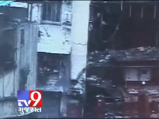 Tv9 Gujarat - Live video of Mumbra building collapse in Mumbai
