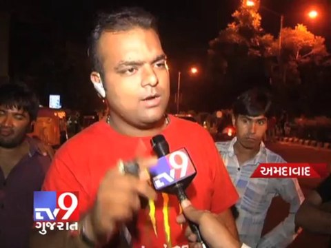 Tv9 Gujarat - Ahmedabad Police van hits car