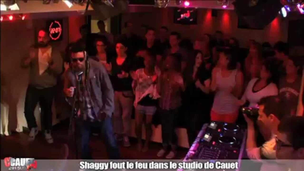 Shaggy fout le feu dans le studio de Cauet sur NRJ