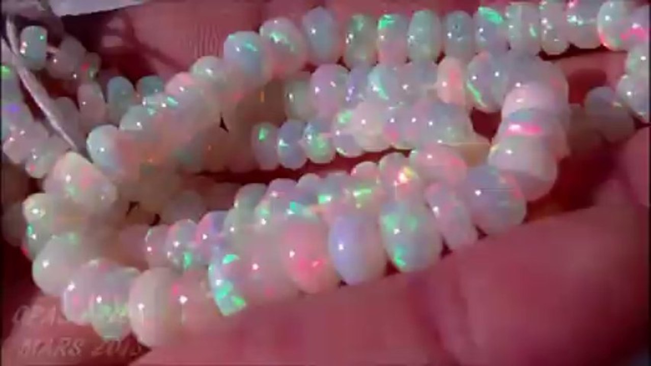 AAB22  - BIJOU OPAL ORION - 94.35 CT COLLIER PERLES RONDELLES OPALE ETHIOPIE