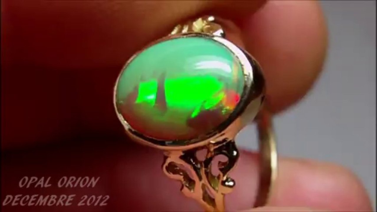 AAB17 - OPAL ORION BIJOU - Bague Or Massif 18 Carats et Opale Psy Welo Pierre Ethiopie