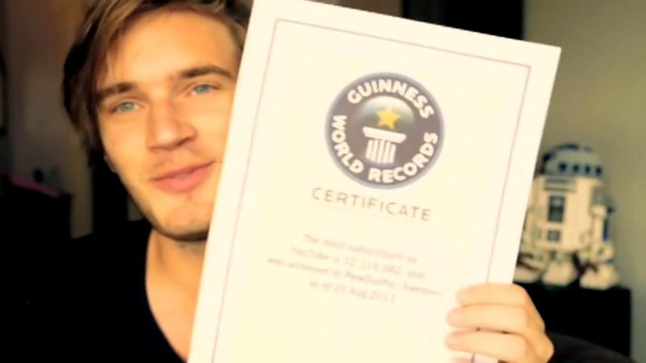 A WORLD RECORD! (Fridays With PewdiePie)