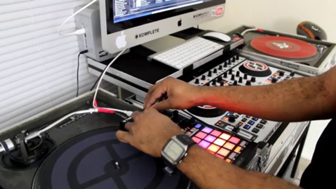 Messing Around With The Traktor Kontrol F1 Remix Set Using Native Instruments Traktor 2.6
