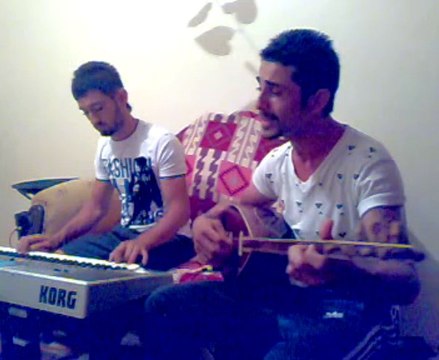 ŞEREF POYRAZ RESMİNİ ATEŞE ATTIM (POYRAZ KARDEŞLER)