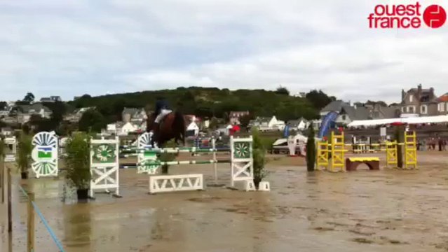 Jumping d'Erquy - Saut d'obstacles sur la plage