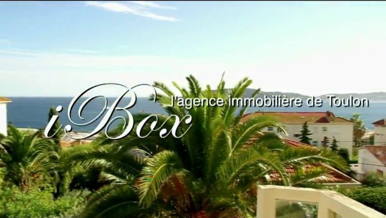 VILLA BOURGEOISE A VENDRE VUE MER AVEC PISCINE - LE MOURILLON - TOULON