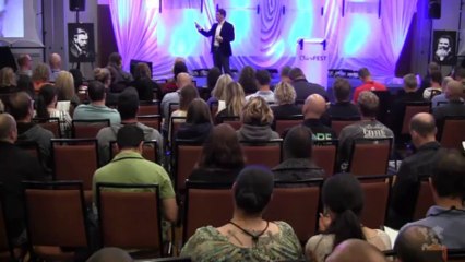 Professional Social Media Speaker - Dr. Matthew Loop