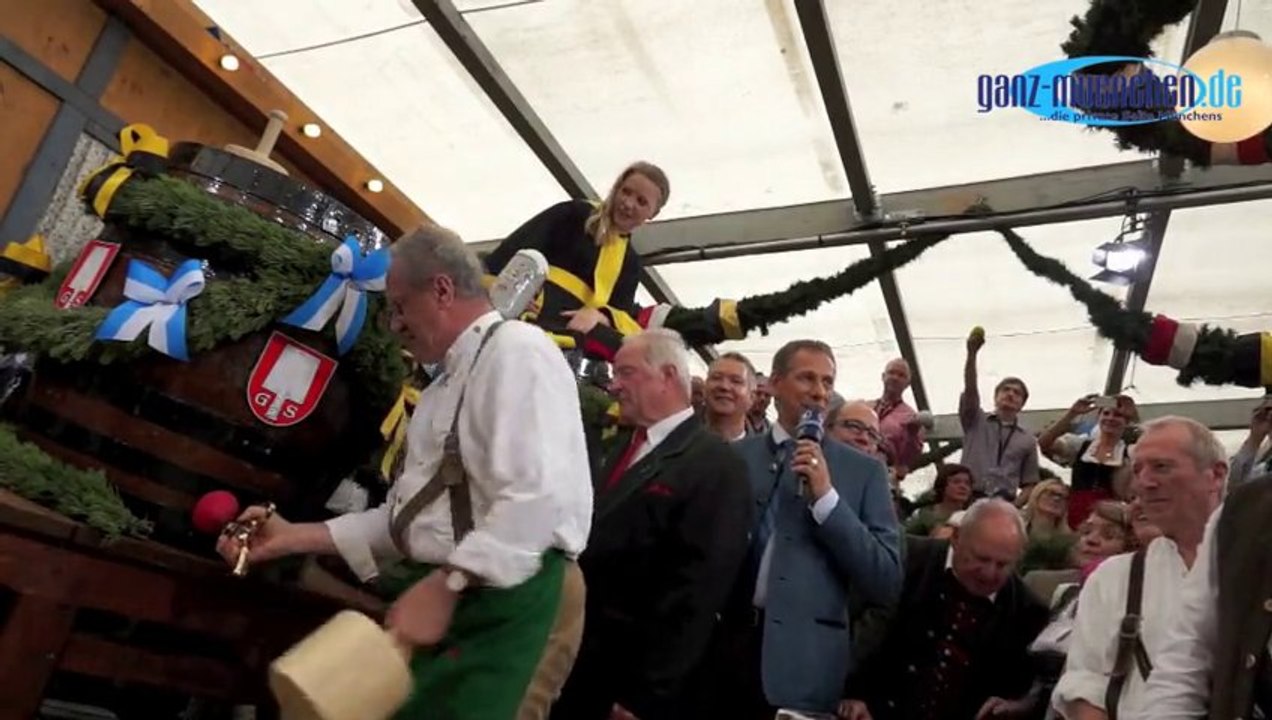 Oktoberfest 2013 - Anstich durch OB Ude mit 2 Schlägen. O'Zapft is. Wiesn Auftakt 2013