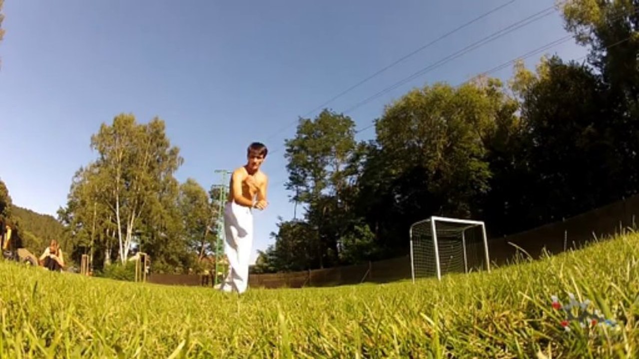 J-step flash kick + slowmotion - 2012