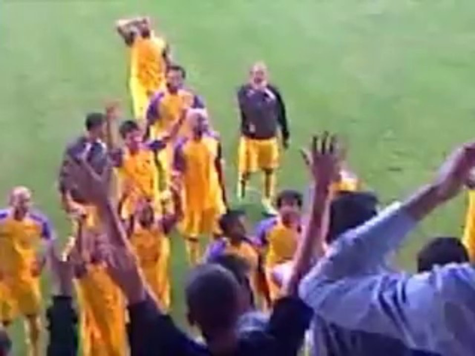 EMRAH ÜÇLÜ ÇEKTİRİYOR