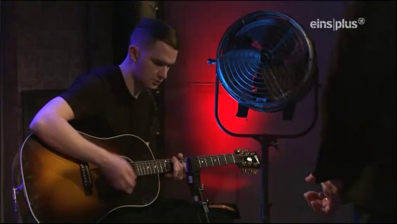 HURTS -  'Beatzz Unplugged' Eins Plus  with  'Miracle'