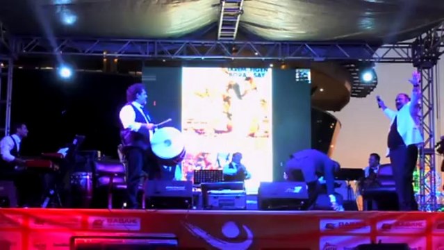 054 ESKİŞEHİR TEPEBAŞI BELEDİYESİ 7. PİŞMİŞ TOPRAK SEMPOZYUMU KAPANIŞ ÜMİT ZİLELİ VE HAKAN AYSEV