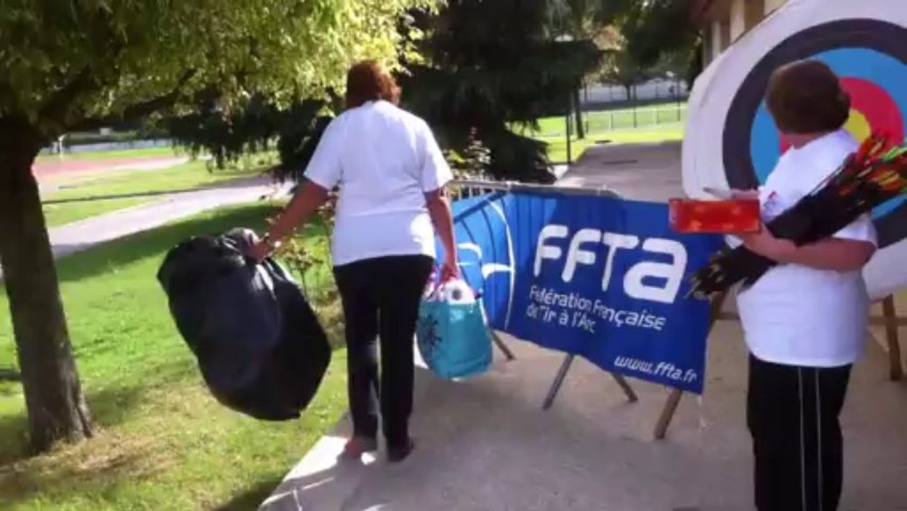 Journée portes ouvertes initiation tir à l'arc US-GAZELEC Paris/Plaine-Saint-Denis / le parking gratuit et l'entrée de la halle de tir