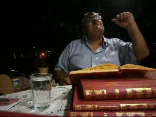 Ahmed Hoca Yukarıdan Aşağıya mı, Aşağıdan Yukarıya mı?