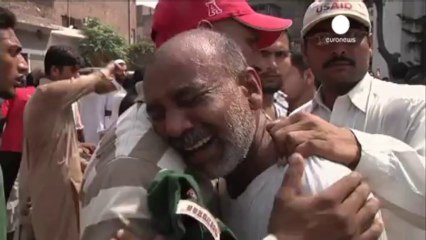 Dos kamikazes provocan la mayor matanza de cristianos en...