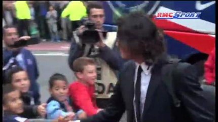 PSG - Monaco : Le bus des Parisiens arrive au Parc