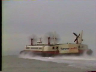 SRN4 Leaving Calais with 3 engines