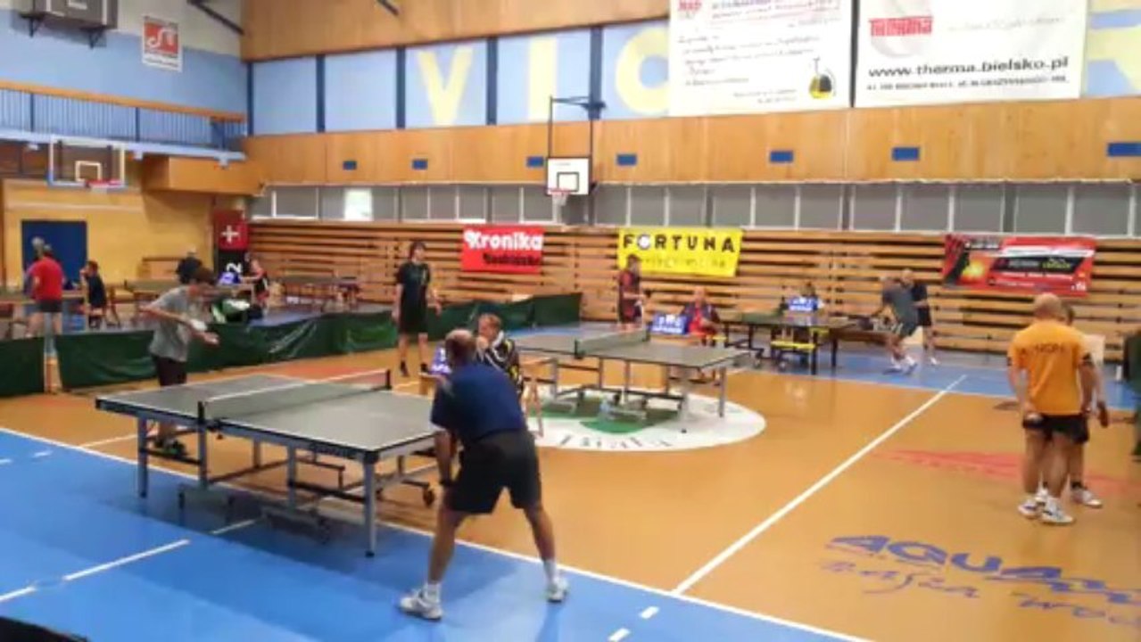 Robert Waluś - Krzysztof Zięty 3-1 oraz Krystian Prochot - Krzysztof Jakubiec 0-3 , Bielska Liga Amatorów 2013   2014