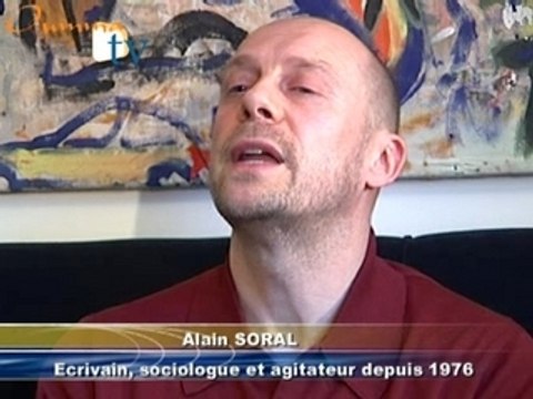 Alain Soral parle du voile à l'école