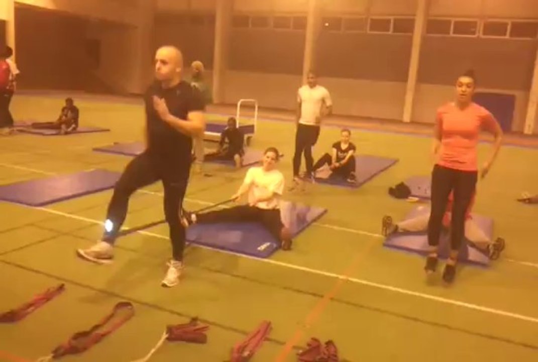 PREPARATION PHYSIQUE ELASTIQUE EN BINOME GRIFFE MT DE GENOU TALLON FESSE